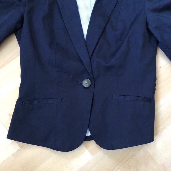 H&M Navy blazer - Picture 3 of 6